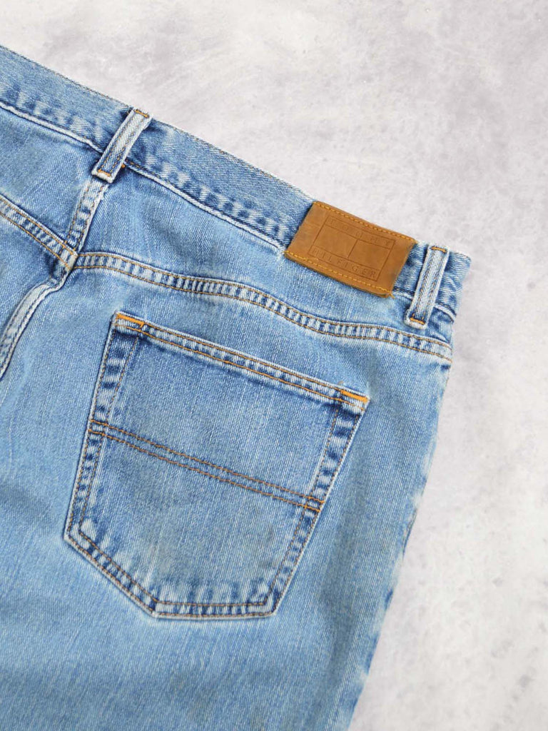 Vintage Tommy Hilfiger Baggy Jeans (38")