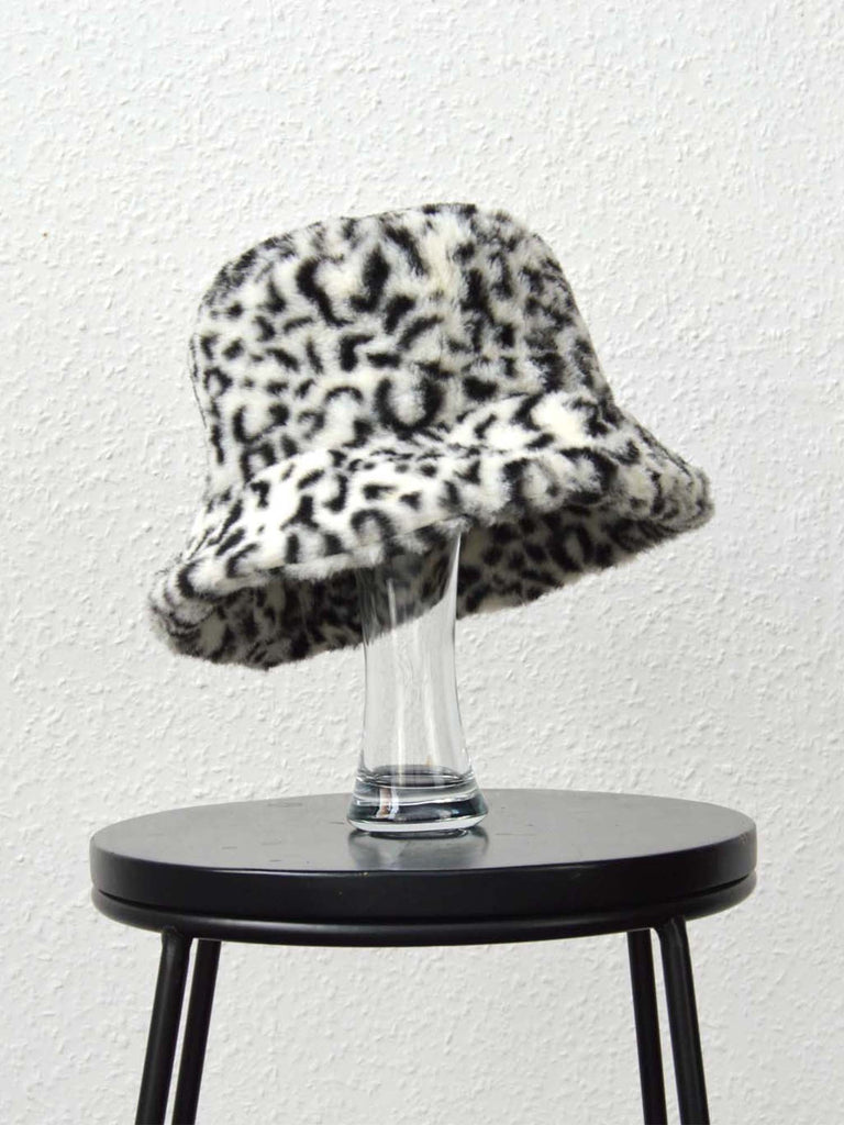 White Leopard Print Fluffy Bucket Hat